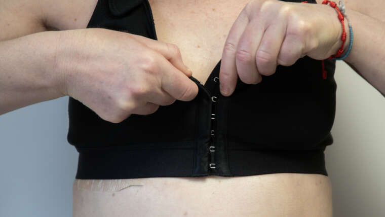 mastectomía masculina en Cáceres y Badajoz